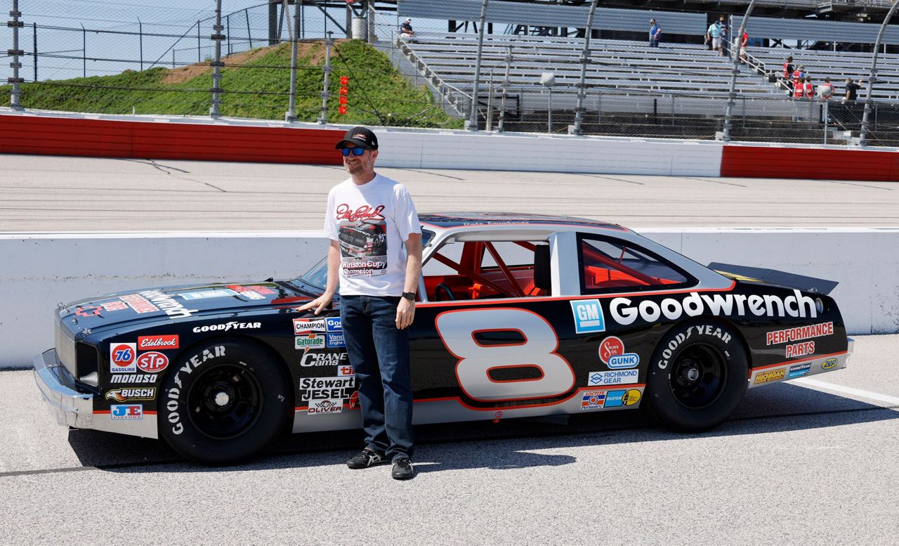 darlington xfinity race