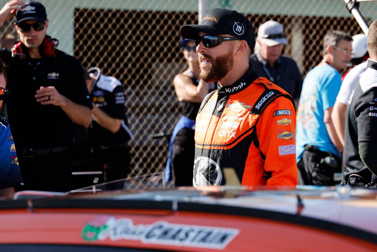 Blaney crew chief returns in time for critical playoff race