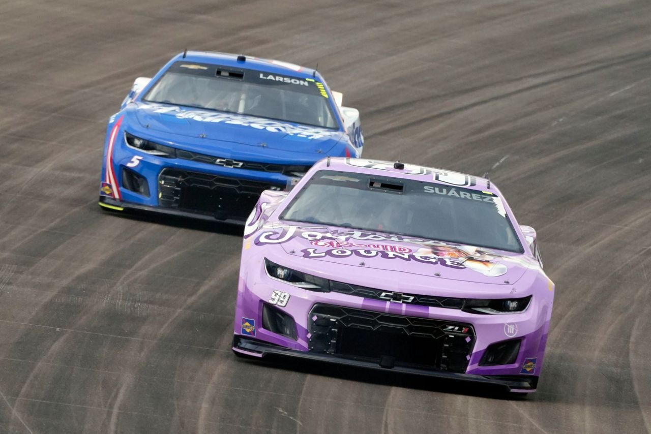 Larson reflects on 2nd chance offered by Philly race school