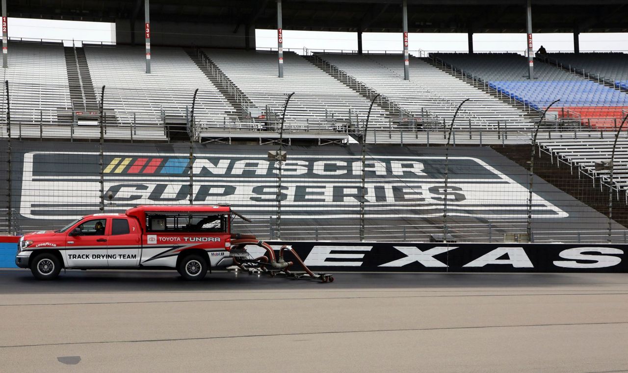 Nascar S Cup Playoff At Misty Texas Put On Hold Another Day