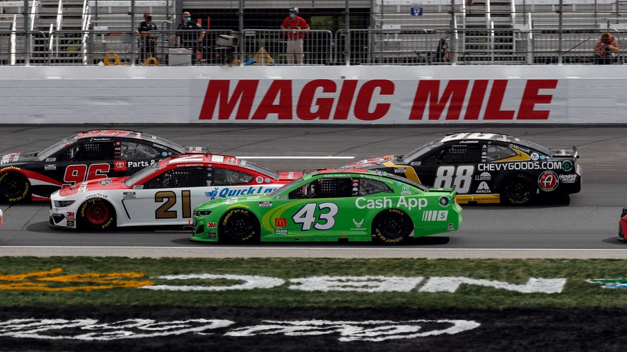 Bubba Wallace, Columbia Sportswear sign sponsorship deal