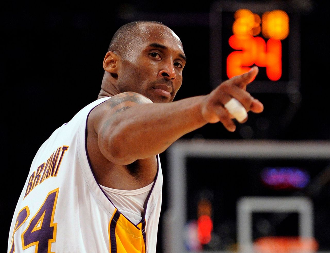 Kobe, Shaq lead AP's 2000s all-decade team