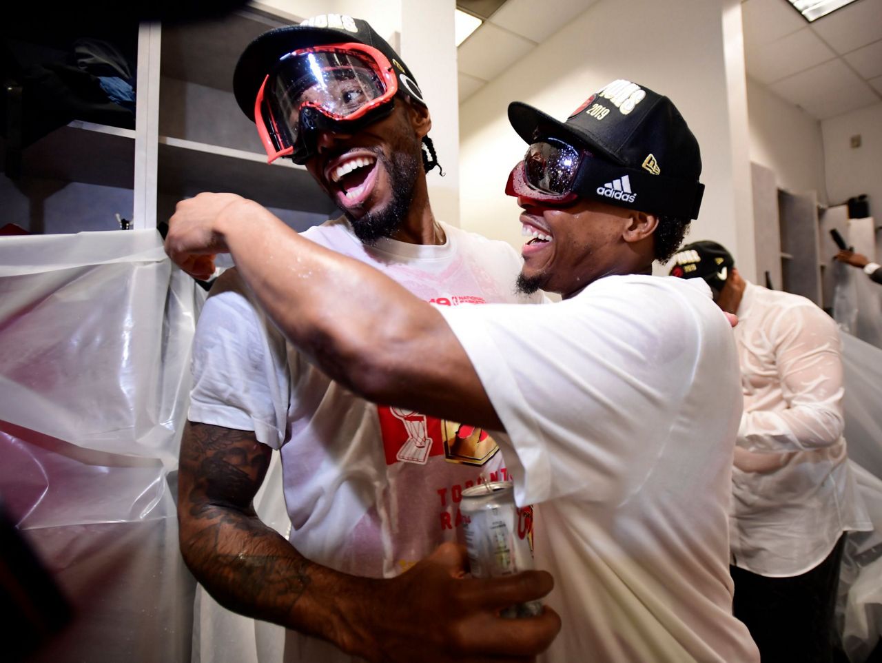 Raptors capture first NBA title, beat Warriors in Game 6