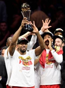 Good morning. The Larry O' Brien trophy stays in Toronto tonight. LET'S GO  RAPTORS!!!! : r/torontoraptors