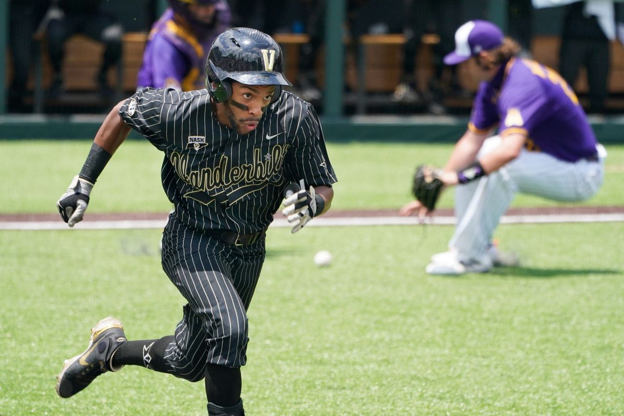 Vandy's Rocker, Stanford's Beck dominate in super regionals