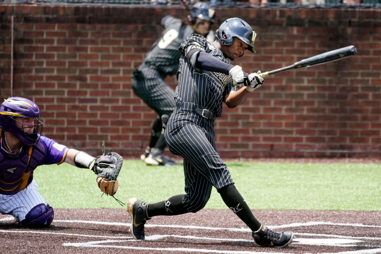 Vandy's Rocker, Stanford's Beck dominate in super regionals