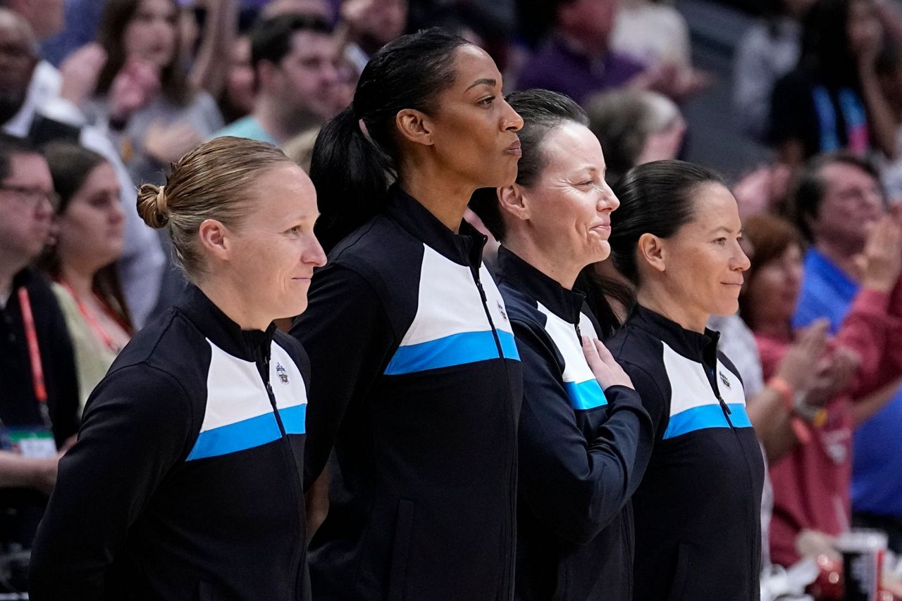 All female officials in women's Final Four for 1st time ever
