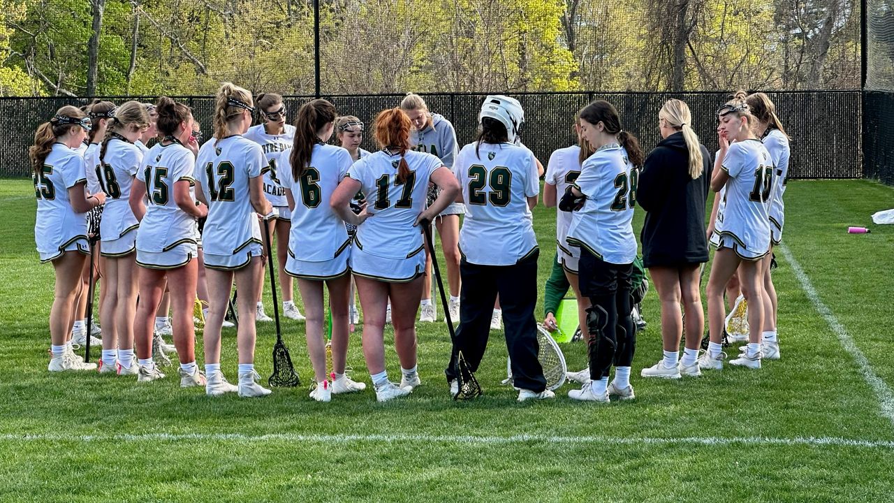 Notre Dame Academy, Algonquin girls lacrosse teams win