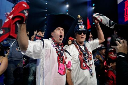 Tucson 49ers super fans root for team in Super Bowl