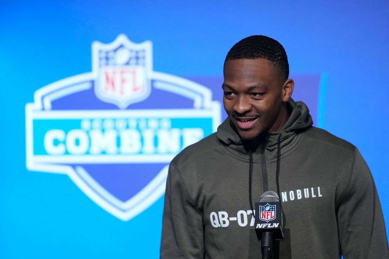 Lions take Tennessee QB Hooker on busy 2nd day of draft