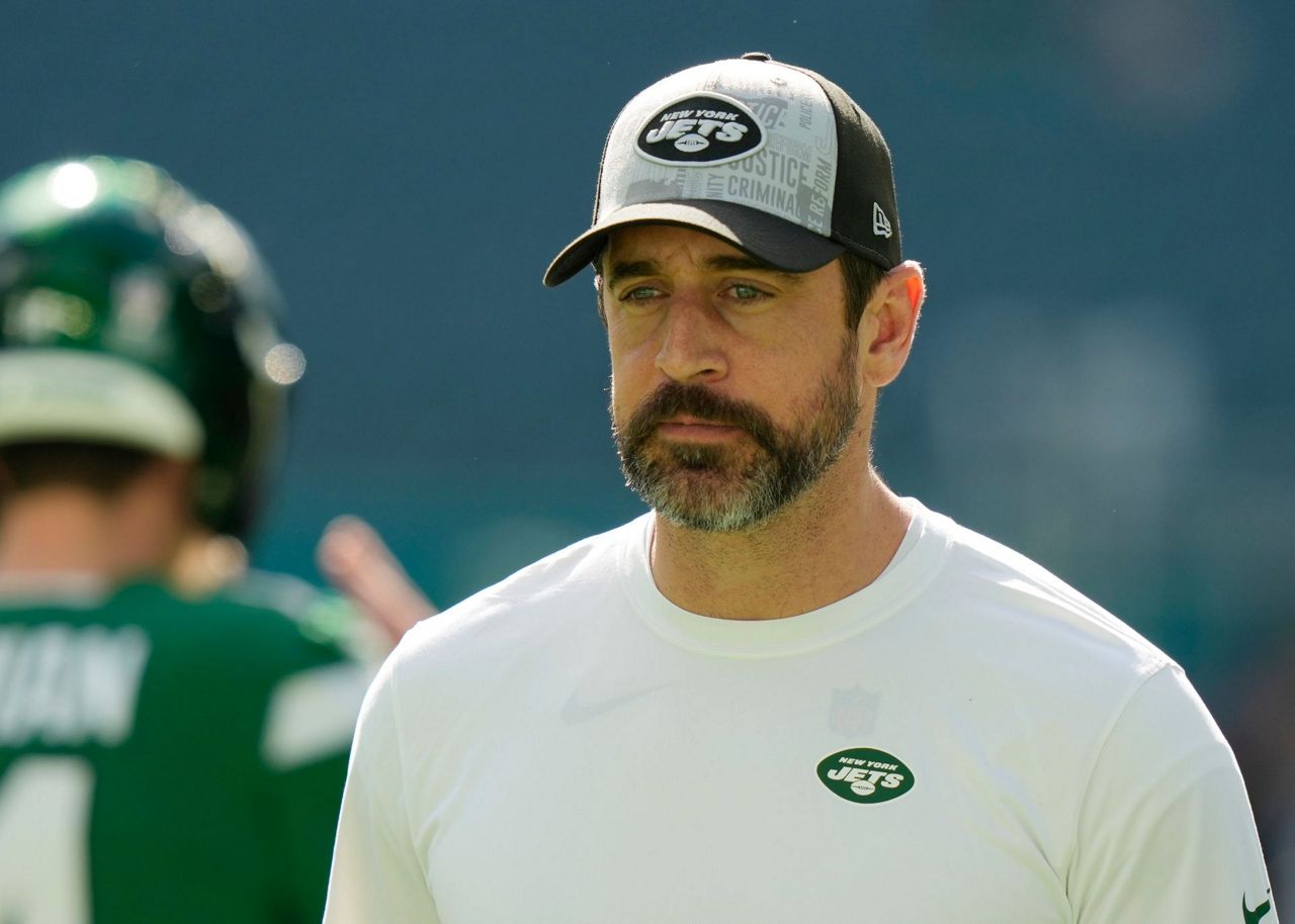 Jets QB Aaron Rodgers is ‘doing everything’ at practice in his return from torn Achilles tendon