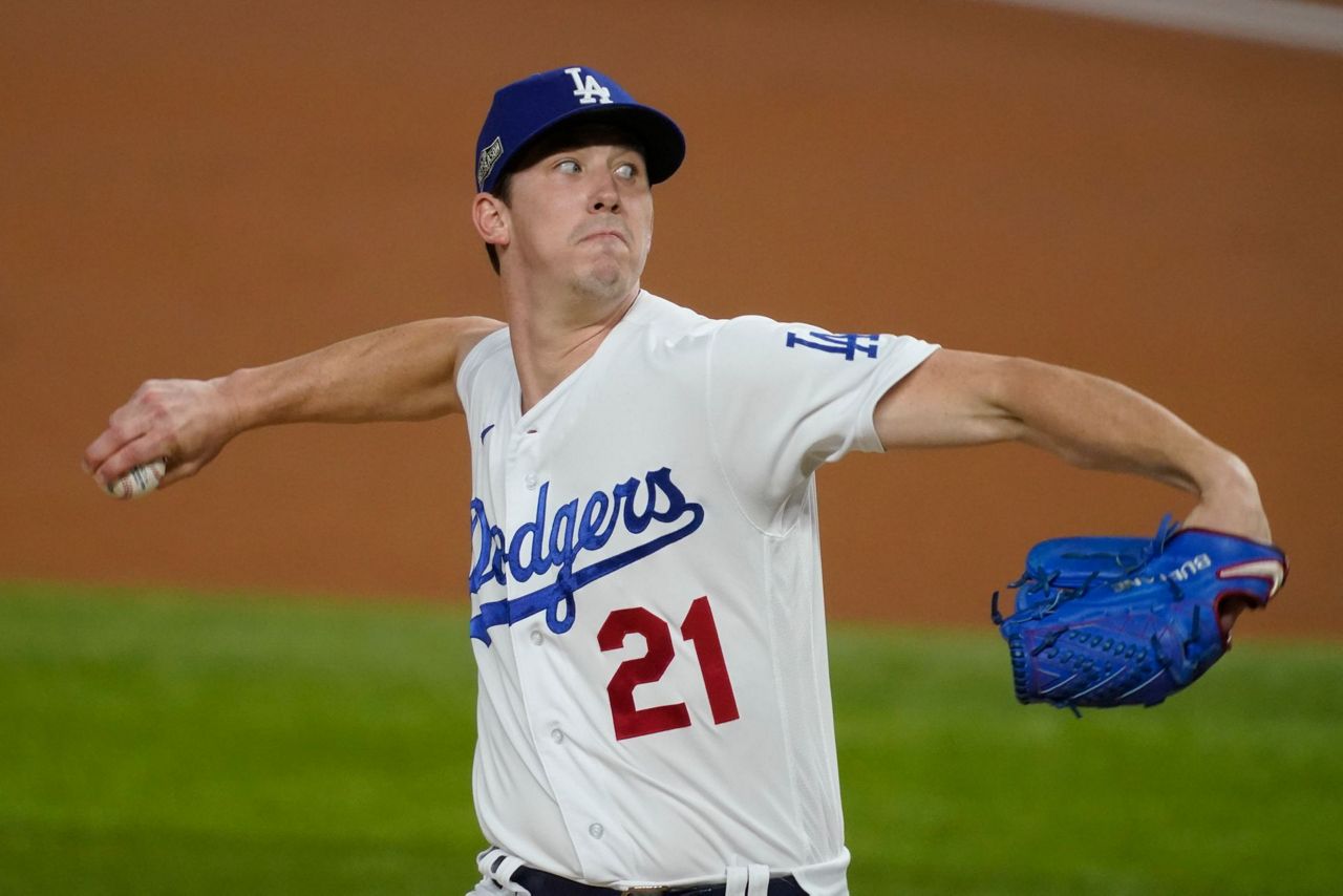 Riley HR ignites big Braves 9th in 5-1 NLCS win over Dodgers