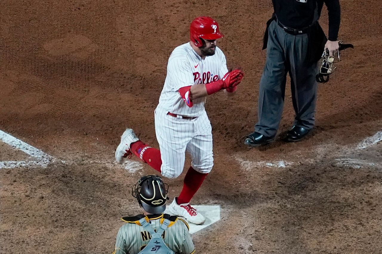 Phillies Hit 4 Homers, Rally Past Padres 10-6, Lead NLCS 3-1