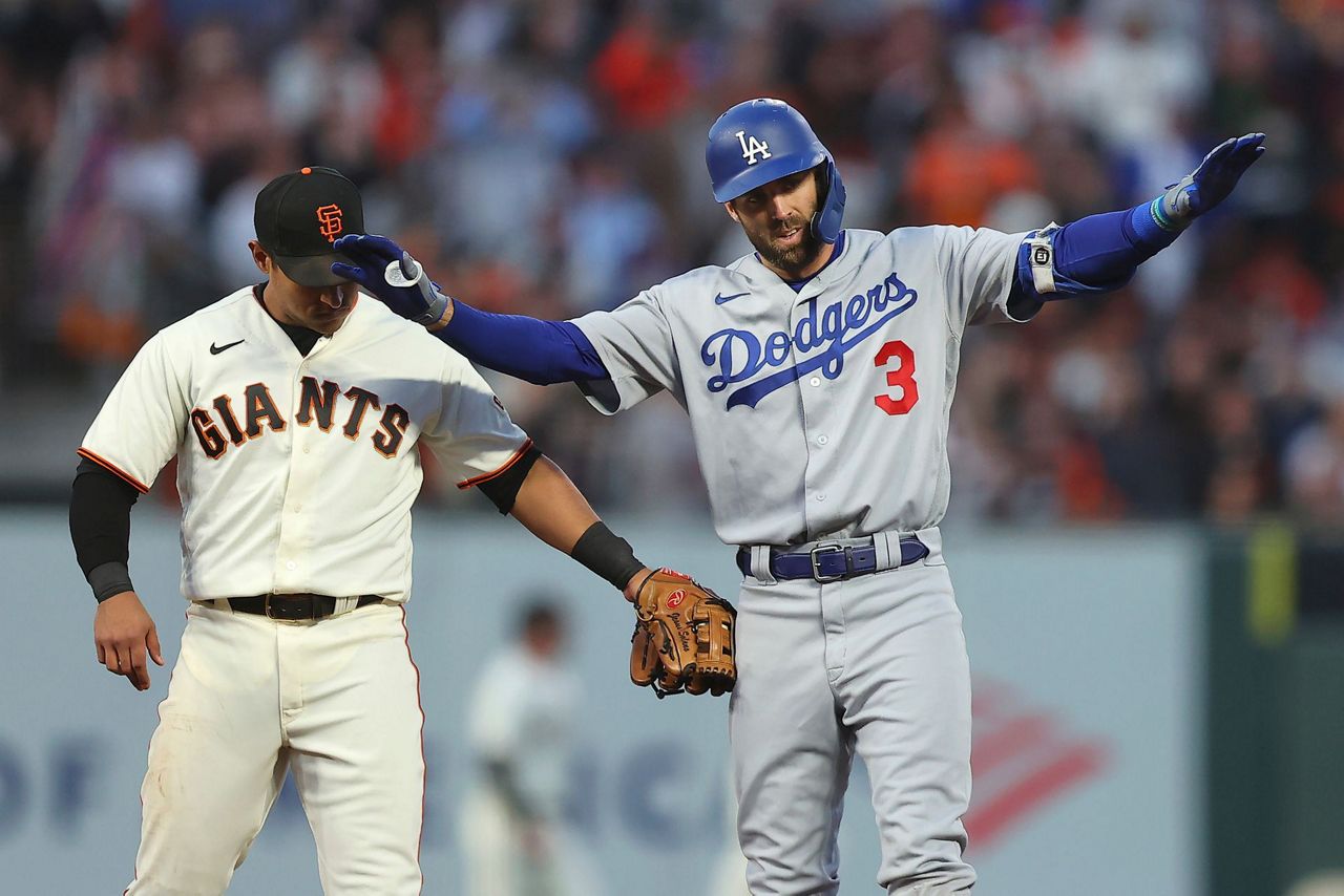 Dodgers turn to Scherzer to close out Game 5 vs. Giants