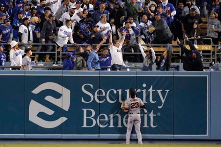 Dodgers beat Giants 7-2, force decisive Game 5 in NLDS