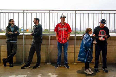 Wright outduels Wheeler, Braves blank Phillies 3-0 to even NLDS