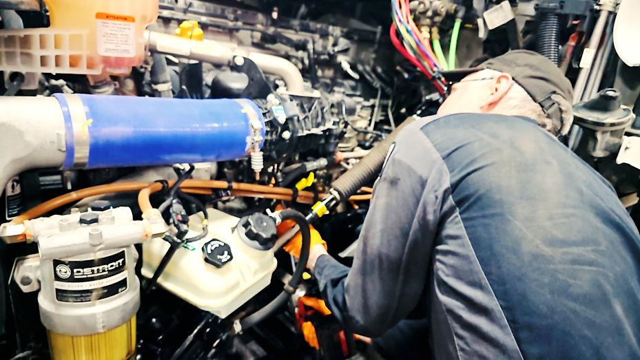Truck Country Madison in DeForest is hiring new technicians to join its team and maintain large trucking fleets for industry leaders like Walmart and Schneider.