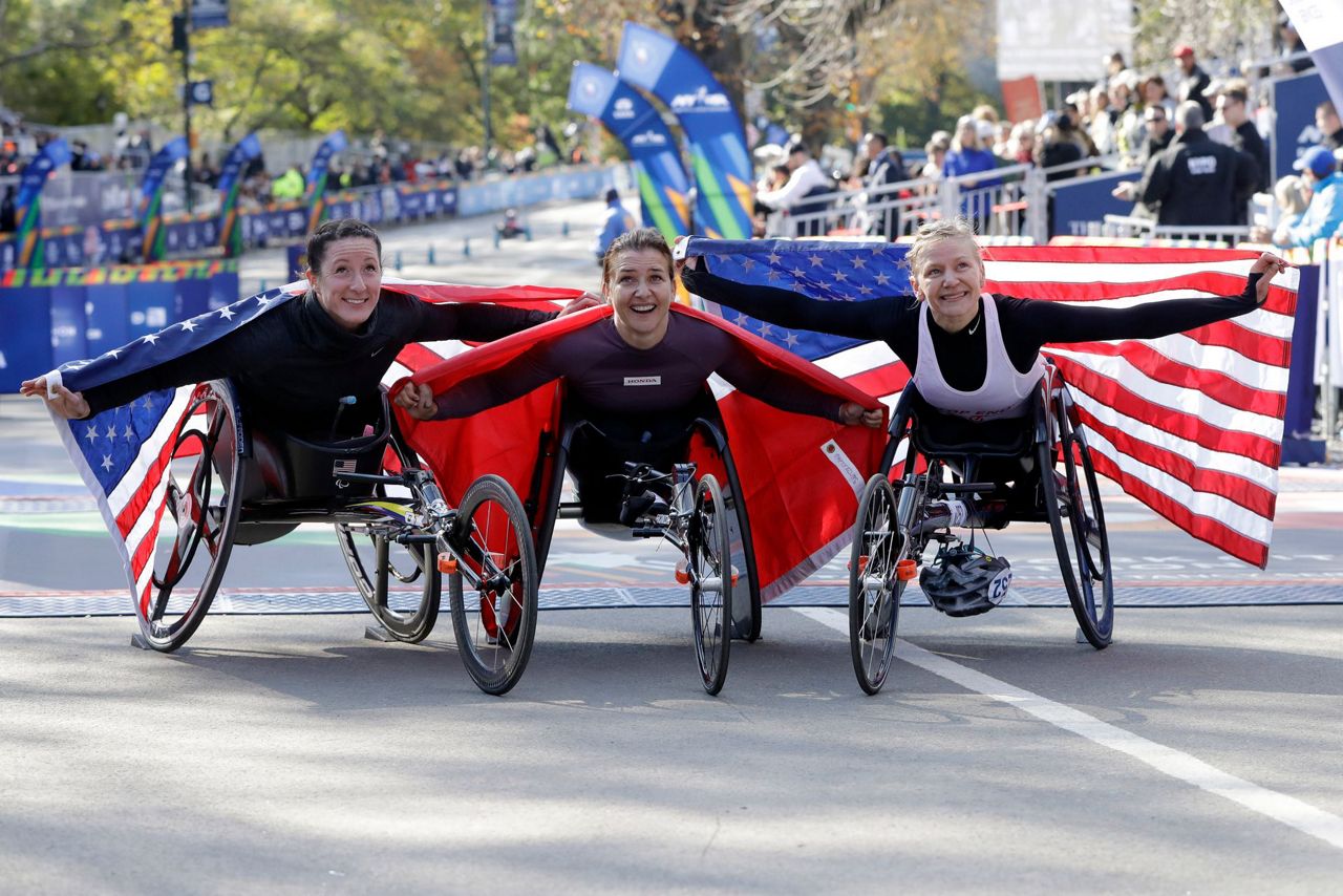 Schär wins 3rd straight NYC Marathon women's wheelchair race