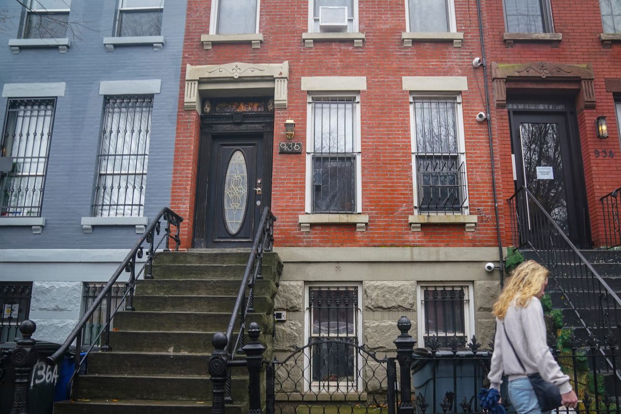 NYC's rat-hating mayor, Eric Adams, is once again ticketed for rats at ...