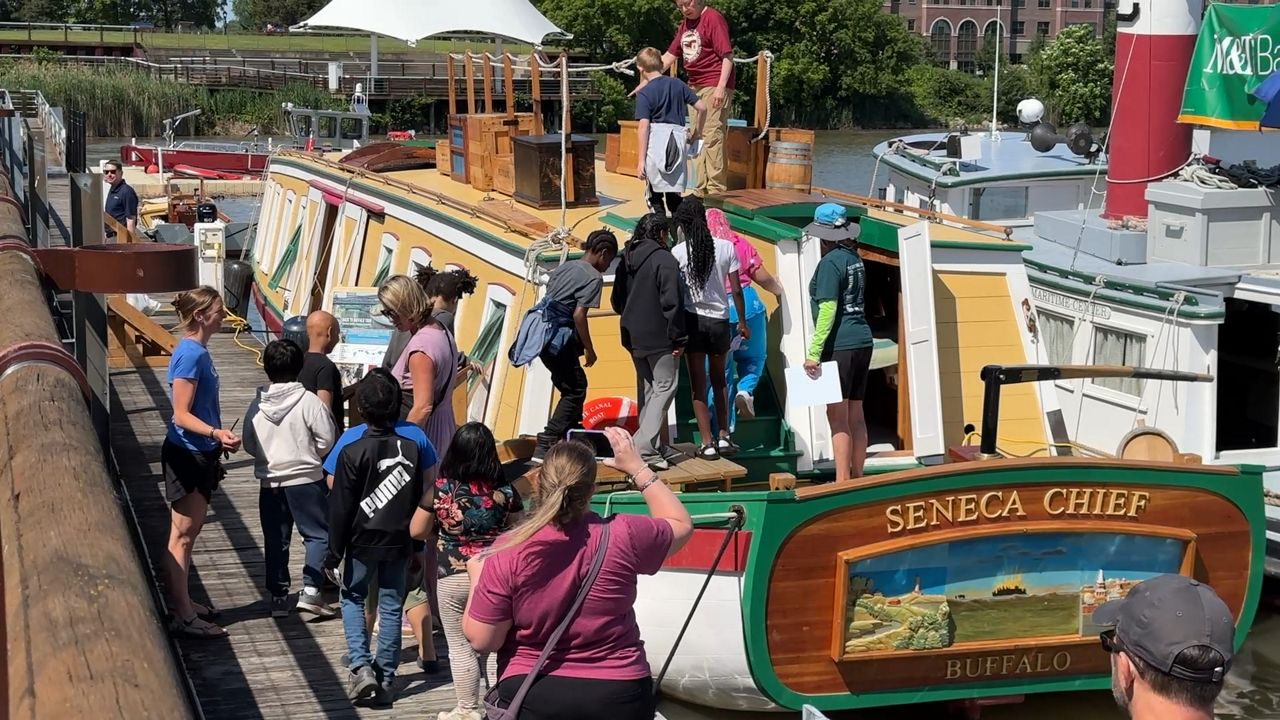 Seneca Chief replica boat makes its return to Buffalo after traveling to NYC to mark Erie Canal's 200th birthday