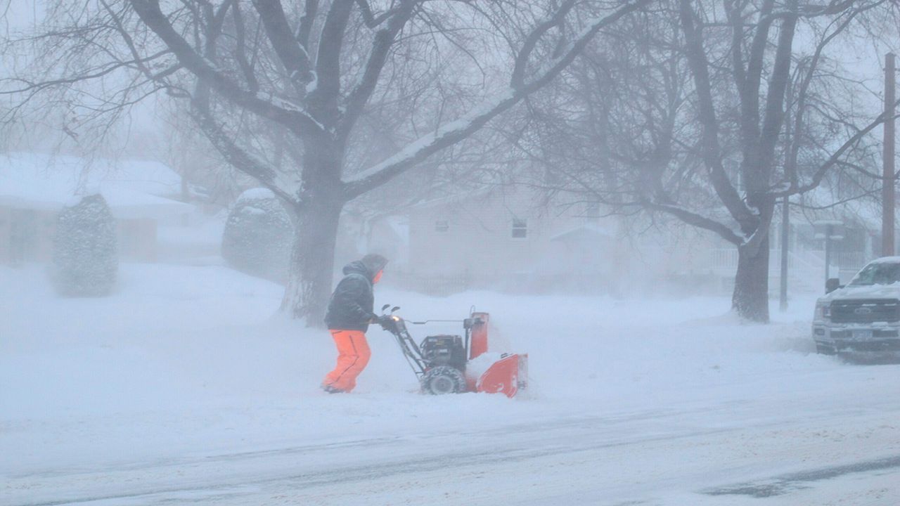 Heavy snow