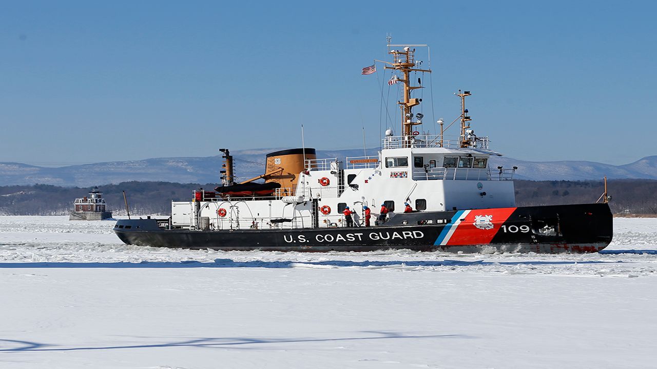 The U.S. Coast Guard cutter Sturgeon Bay leaves Hudson, N.Y. to break the ice in the shipping channel on the Hudson River in Feb. 2015.