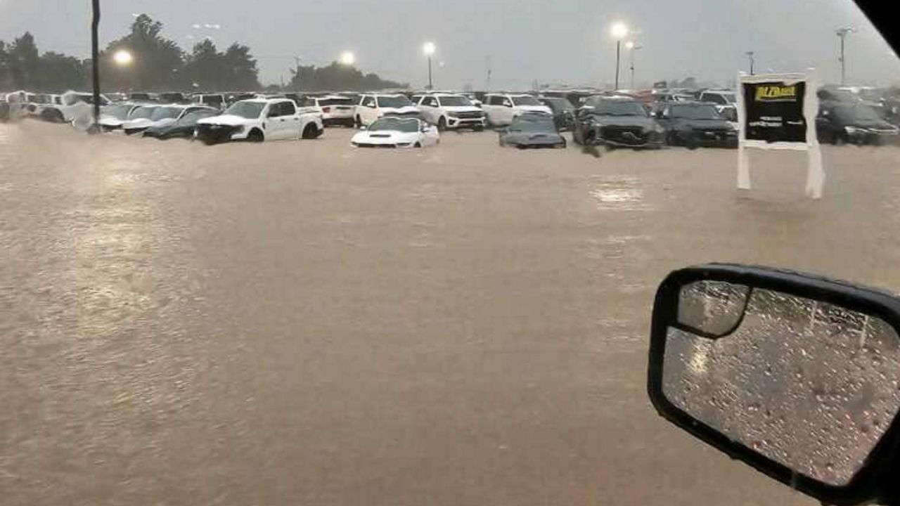 An image of the flash flooding in Nashville, Illinois. (Photo: Mitch Denison)