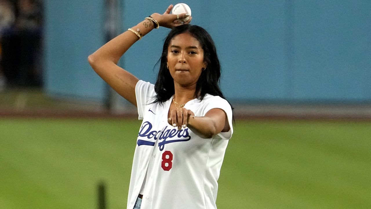 Kobe's daughter Natalia tosses first pitch at Dodger Stadium