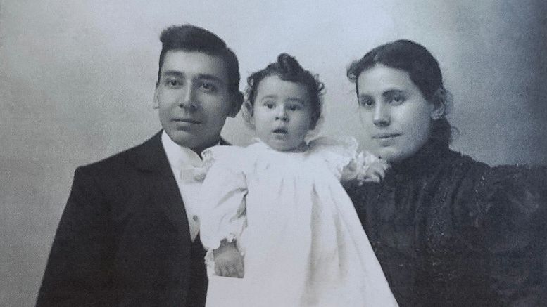 Paul Wheelock, with his parents. (Cumberland County Historical Society, Cumberland County, Penn.)