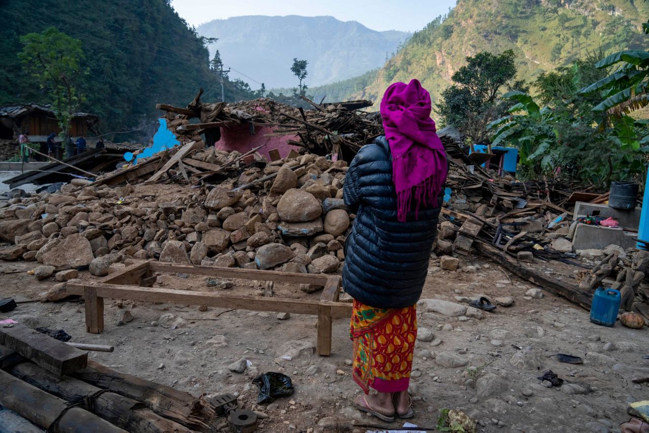 Aid Trickles In To Nepal Villages Struck By Earthquake As Survivors
