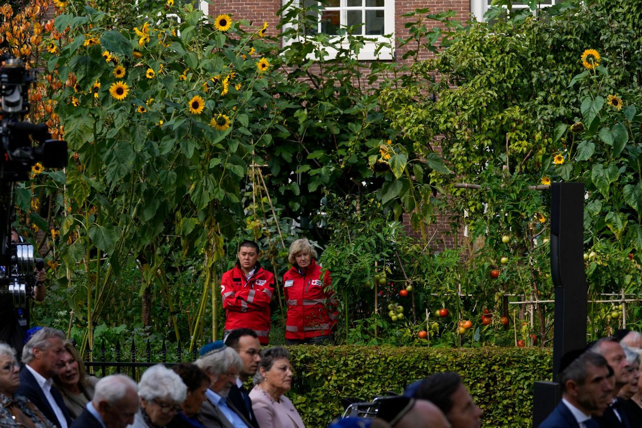 Dutch king unveils Holocaust name monument in Amsterdam