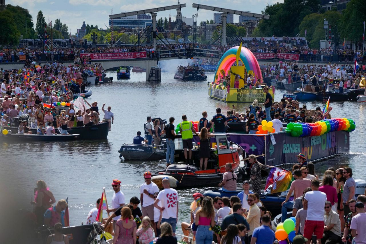 Huge Crowds Watch Amsterdam Pride S Canal Parade Celebration