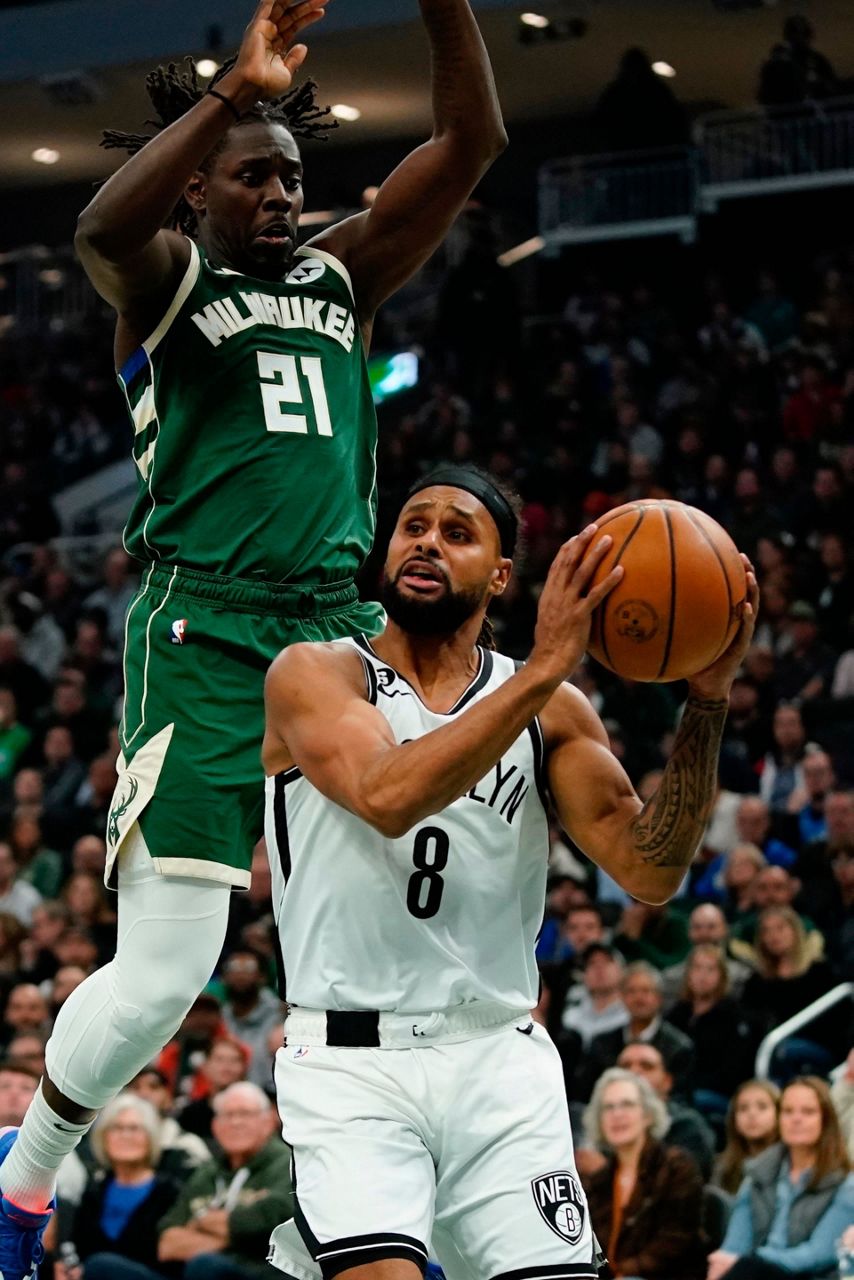 Bucks use lopsided run after Nash ejected, beat Nets 11099