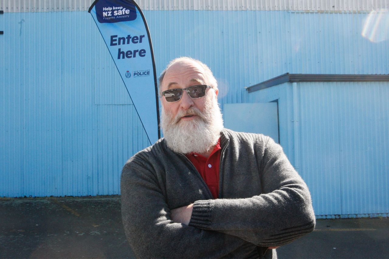 New Zealand gun buyback exposes emotions, possibly hustlers