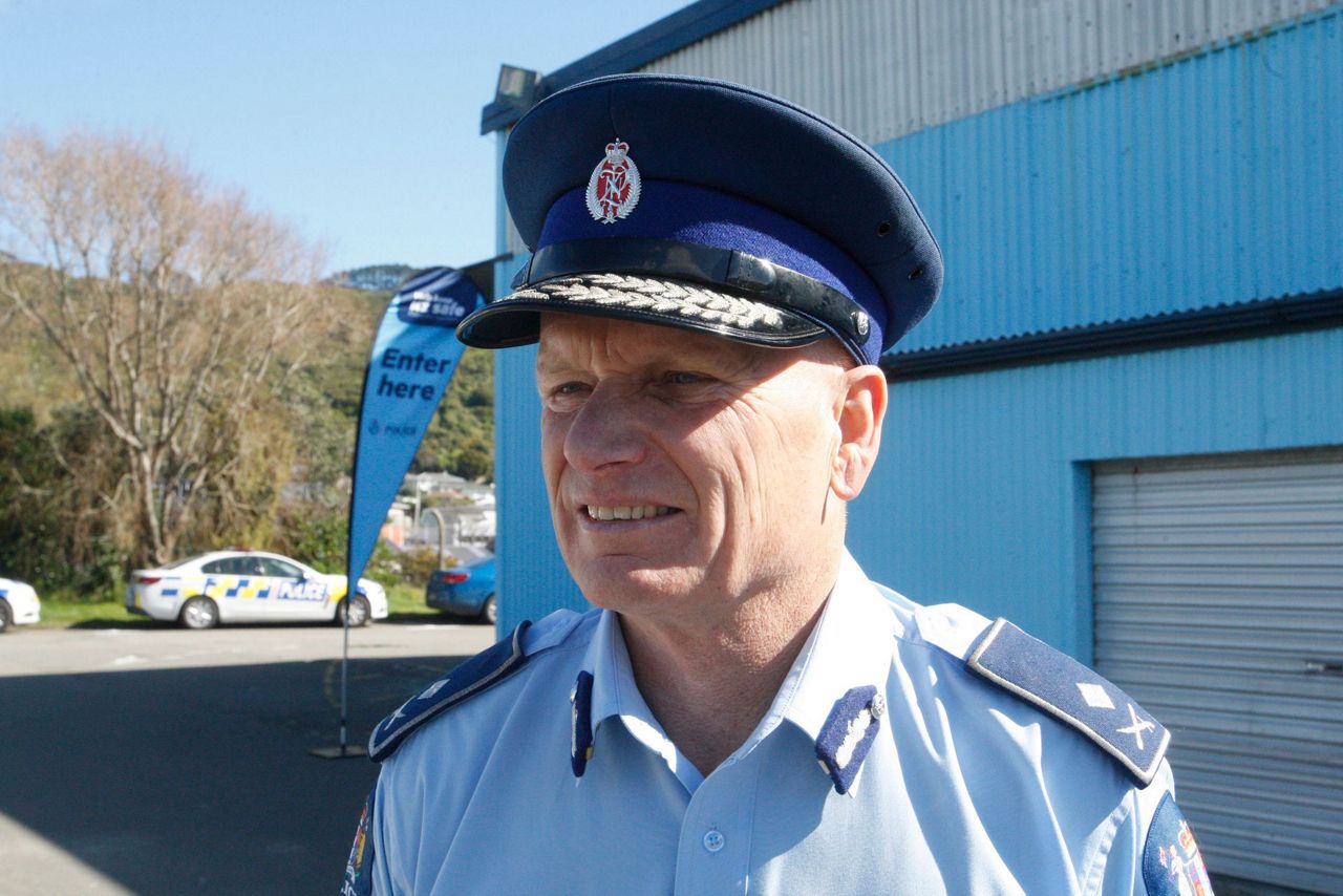 New Zealand gun buyback exposes emotions, possibly hustlers