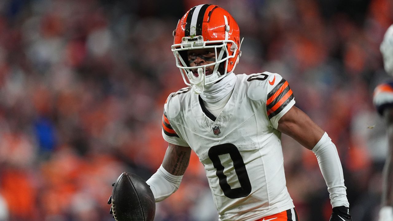 Browns place CB Greg Newsome II on injured reserve; WR Kadarius Toney waived after fumbled punt