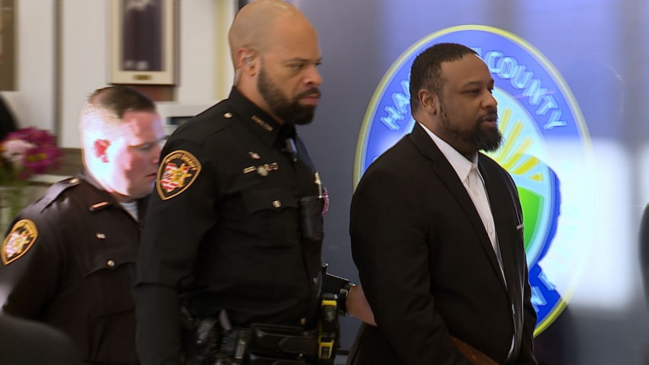 Closing arguments end in Hamilton County deputy death trial
