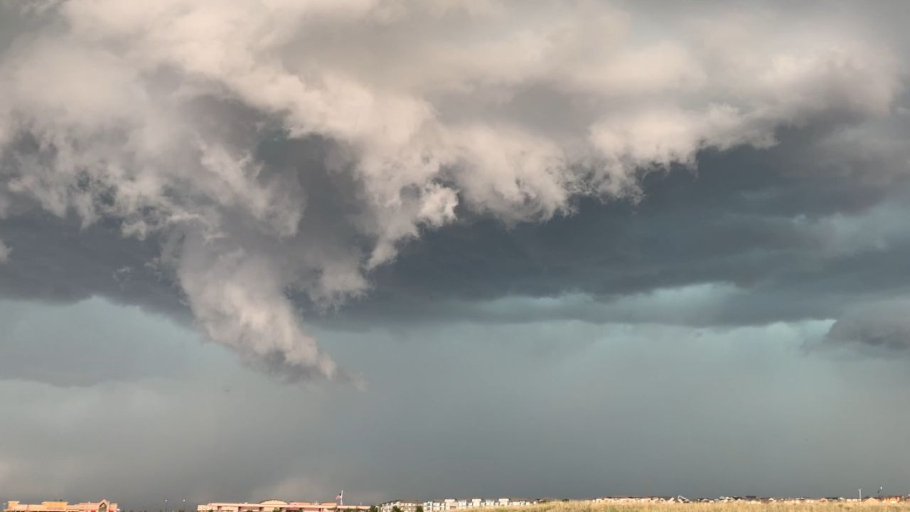 shelf cloud tornado