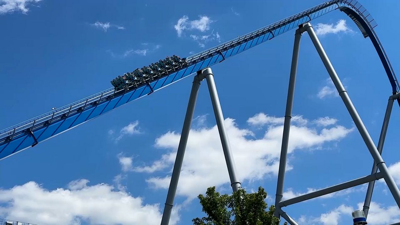 Six Flags pauses two Kings Island rides