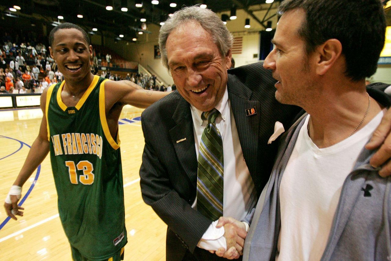 Eddie Sutton, Hall of Fame basketball coach, dies at 84