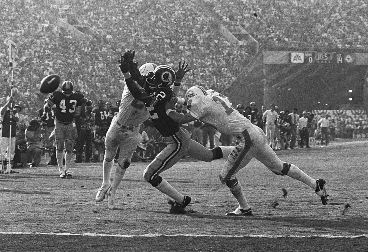 Ex-Dolphins star safety Jake Scott, the Perfect Season's Super Bowl MVP,  dies at 75