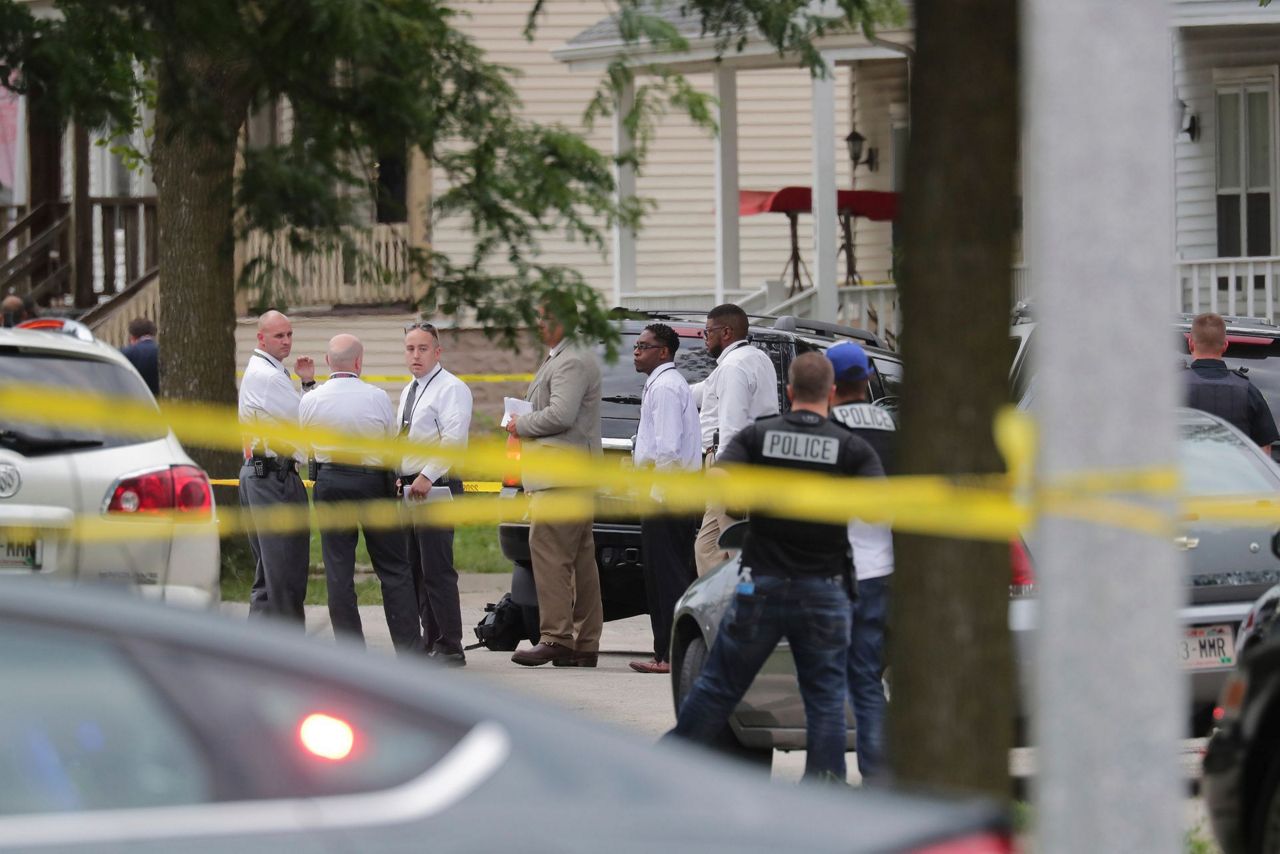 Milwaukee officer, 17-year veteran, shot and killed on duty