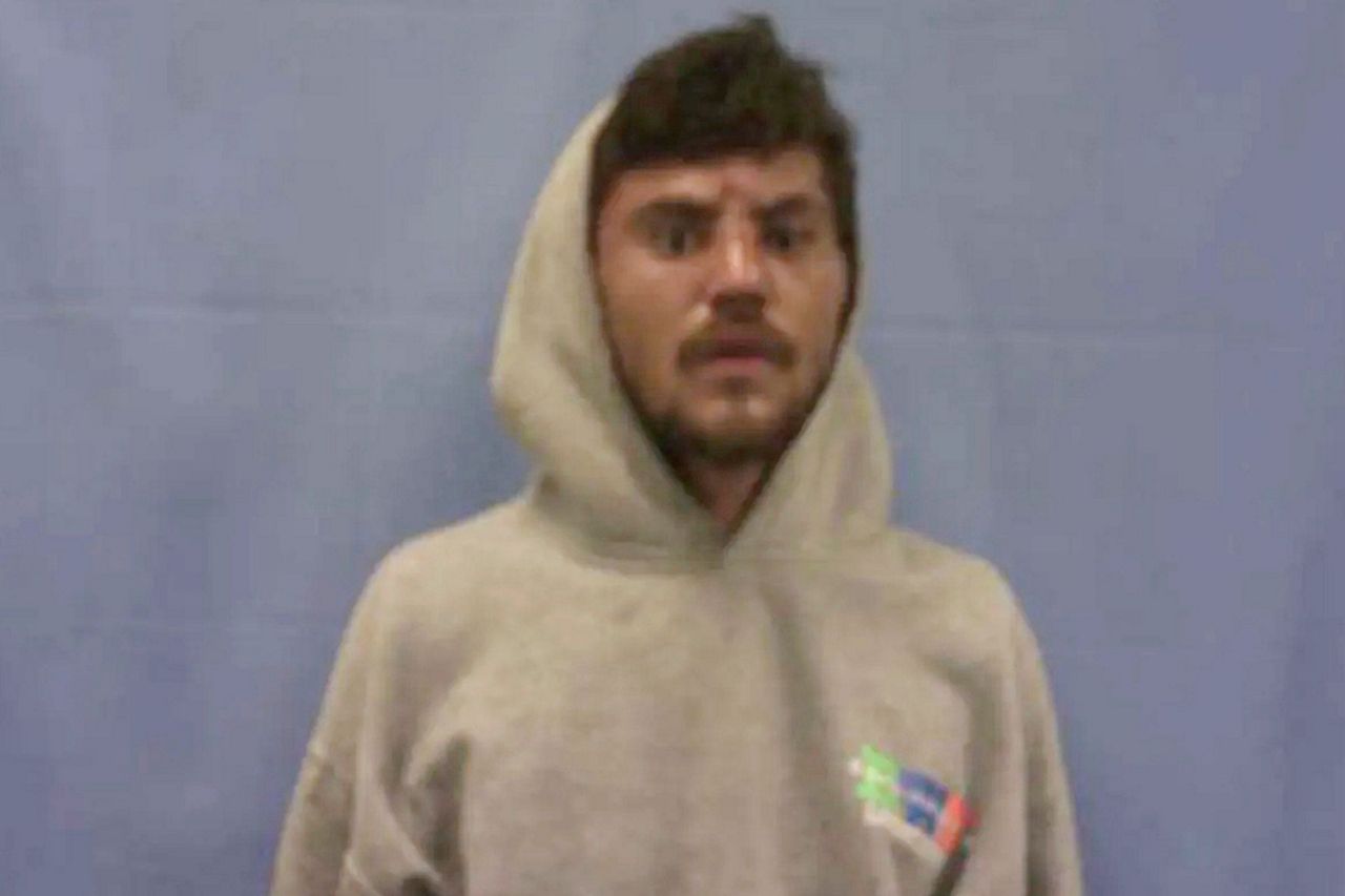 3 Arkansas officers suspended after video captures beating