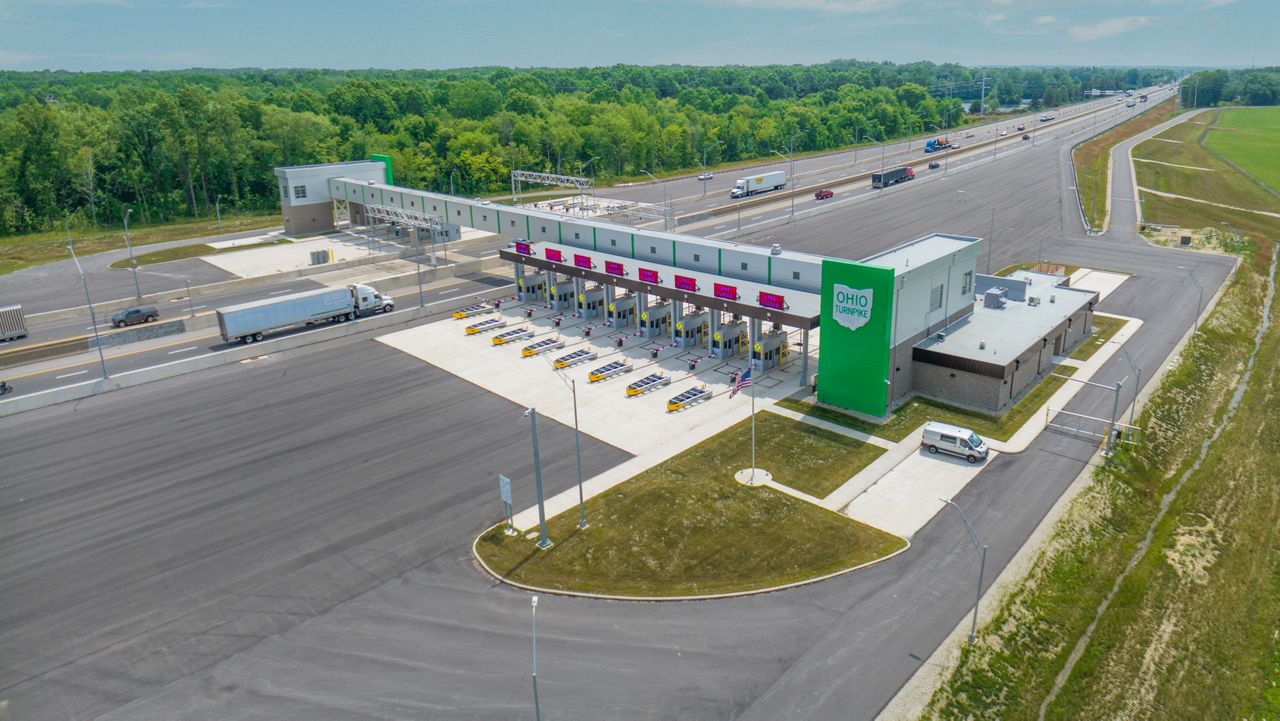 Newton Falls Toll Plaza at milepost 211 in Trumbull County. (Photo courtesy of the Ohio Turnpike)