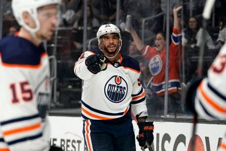 NHL Playoffs 2022: Oilers beat Kings to force Game 7