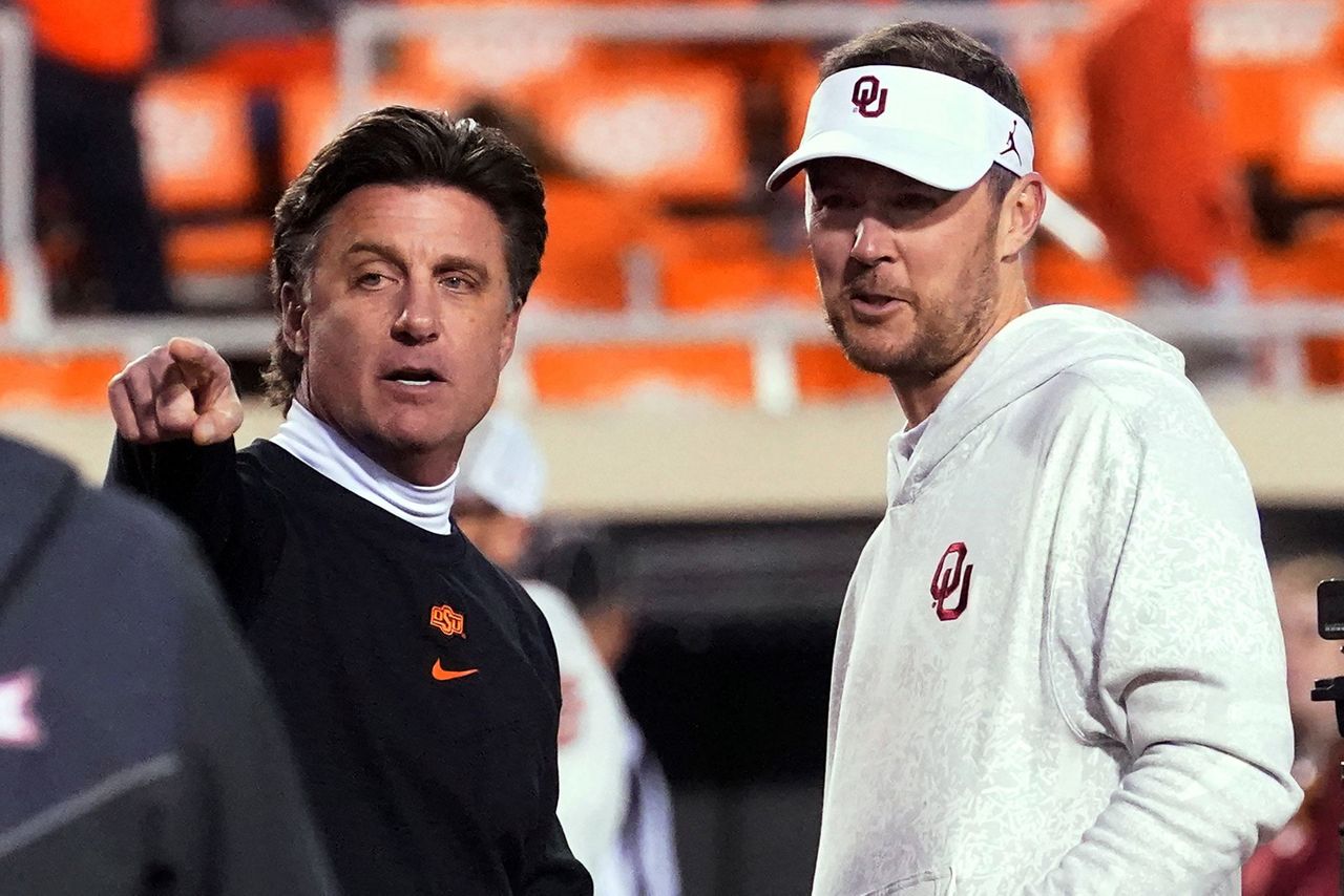 Oklahoma picks up pieces after Lincoln Riley leaves for USC