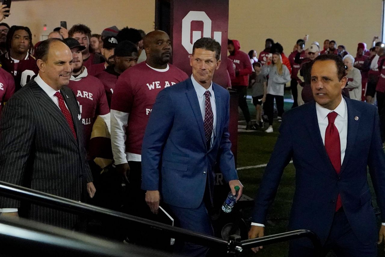 New Oklahoma Coach Brent Venables Turns Attention To Players