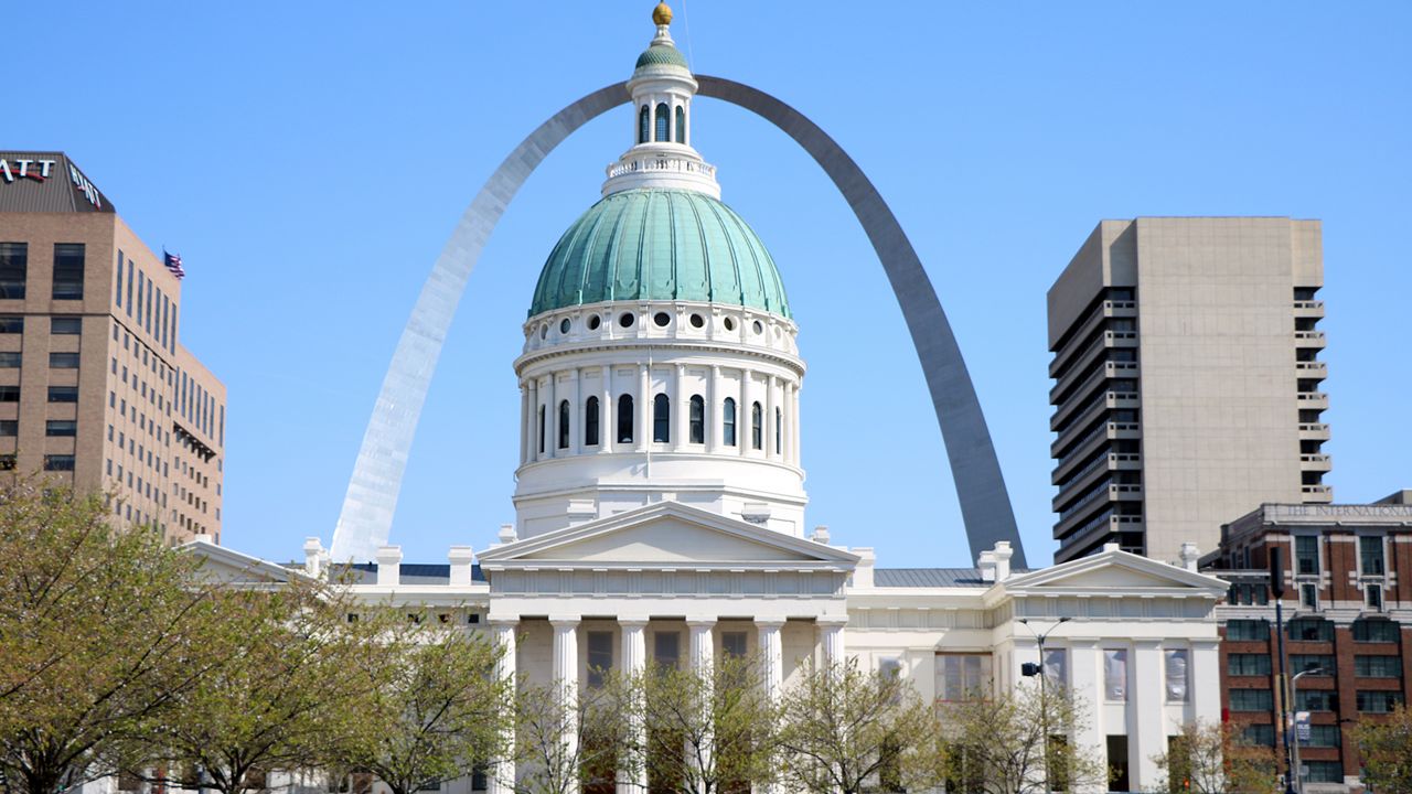 How Tall is it? - Gateway Arch National Park (U.S. National Park