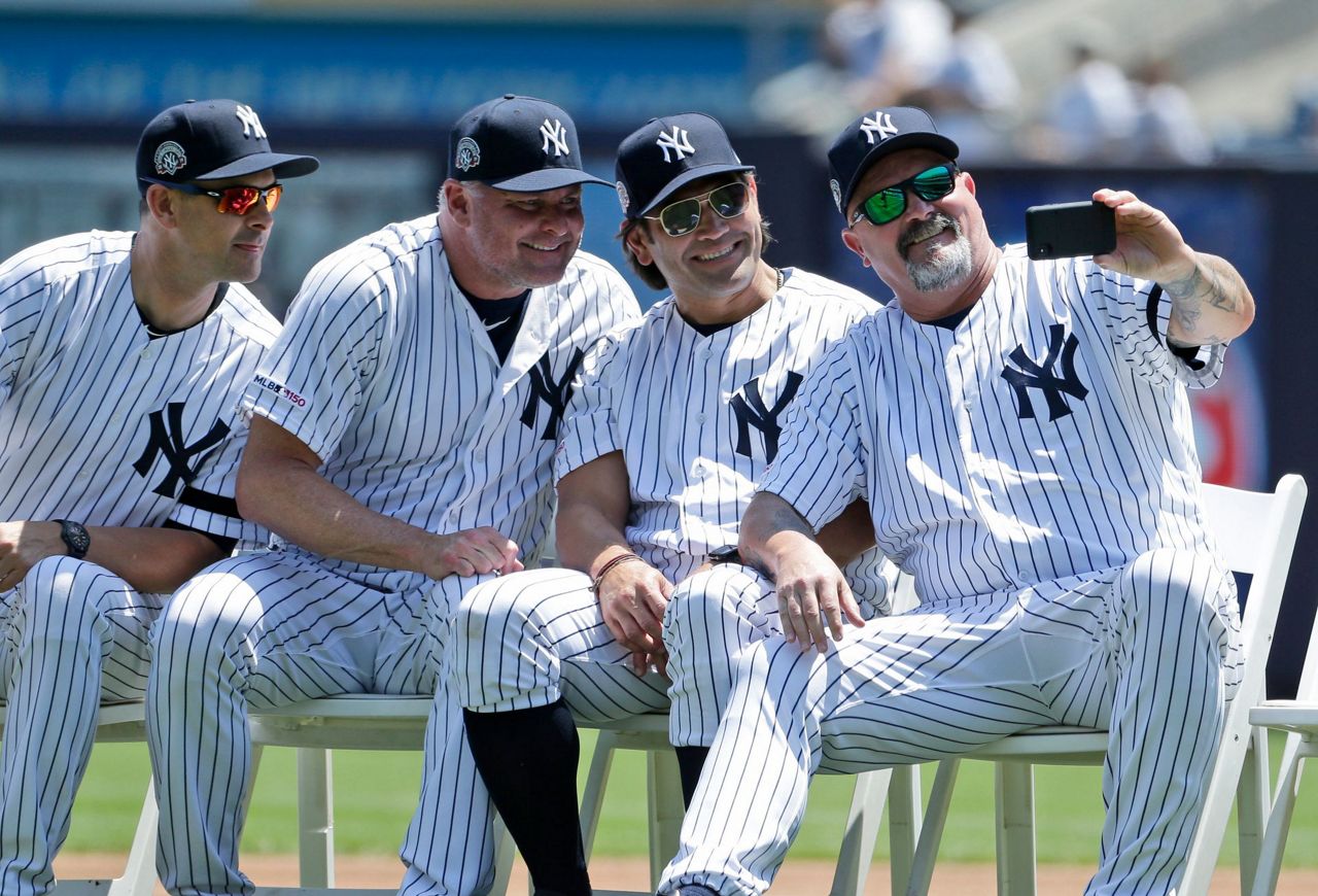More Mo Rivera revels on OldTimers' Day at Yankee Stadium