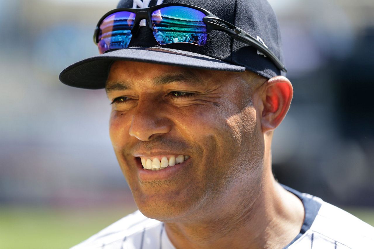 More Mo Rivera revels on OldTimers' Day at Yankee Stadium